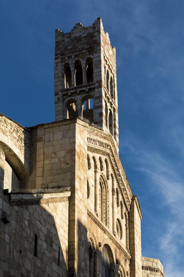 Parador De La Seu D'Urgell Bagian luar foto